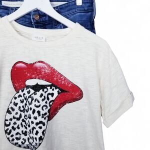 LE LIS T-Shirt Red Lips Cheetah Print Tongue Cropped - S